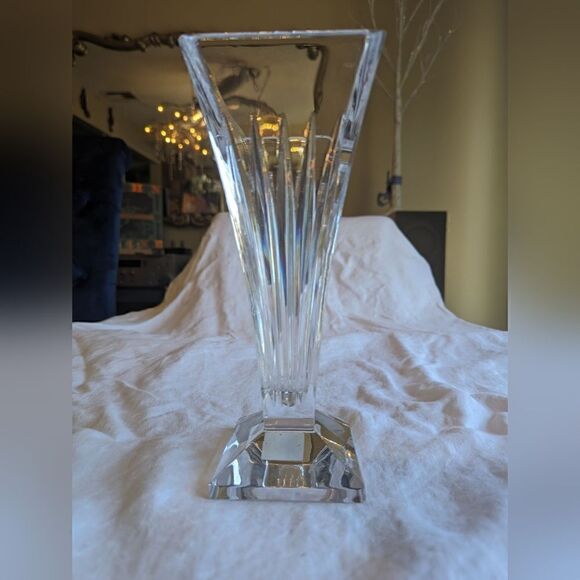 Waterford Crystal Clarion Limited Edition Flower Vase, 9 3/4" Tall, has Monogram - Picture 2 of 9